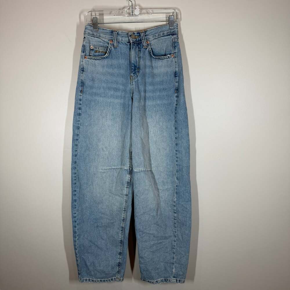 BDG Urban Outfitters High-Rise Barrel Leg Jeans 24W Light Wash Baggy Y2K Denim